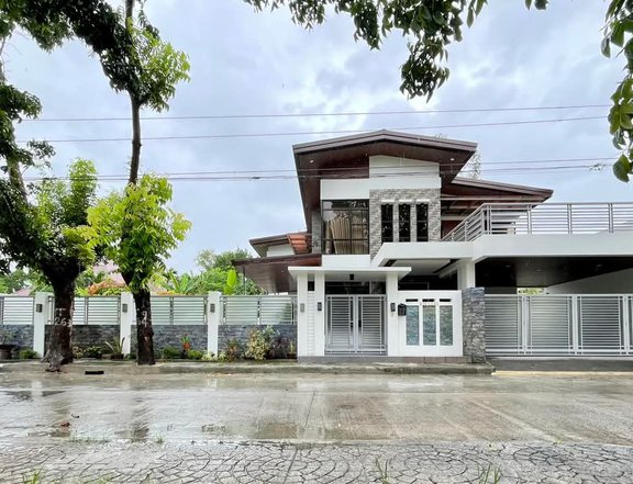 Pre-Owned 5-bedroom Single Detached House For Sale in San Fernando Pampanga