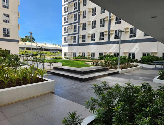 Pasalo  Condo unit- 1 bedroom with Balcony