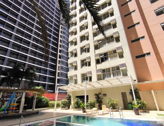 Rent to own condo for sale in Makati Paseo de roces near Makati med