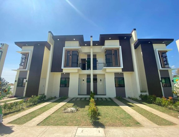 3 b3droom townhouse for sale in abucay bataan