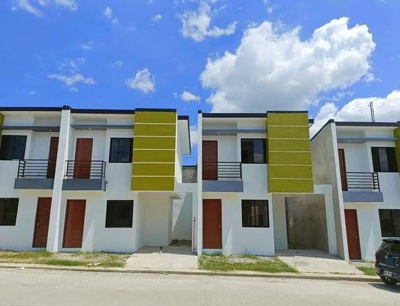 VALLE PIO EXECUTIVE EUSTAQIO MODEL HOUSE SINGLE ATTACHED BARANGAY SAN PABLO SANTO TOMAS BATANGAS