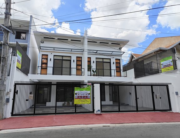 3-bedroom Duplex / Twin House For Sale in Marikina Metro Manila