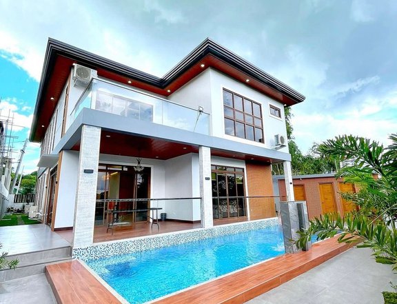 Overlooking 4BR Single Detached House with swimming pool for Sale in Highlands Pointe Havila Taytay