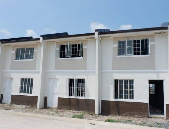 3K LANG RESERVATION!!! RFO TOWNHOUSE IN MEXICO PAMPANGA