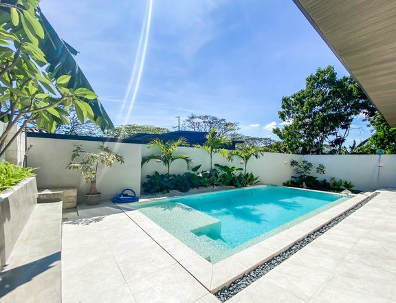 Orchard Golf and Country Club, 5 Bedroom House and Lot for Sale in Cavite Brand New