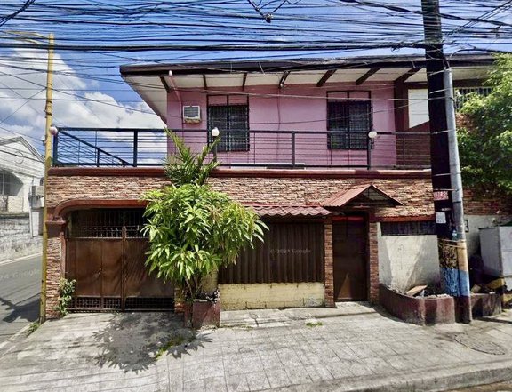 Corner 4BR HOUSE and LOT for SALE in Guadalupe Viejo, Makati near Rockwell Powerplant Mall