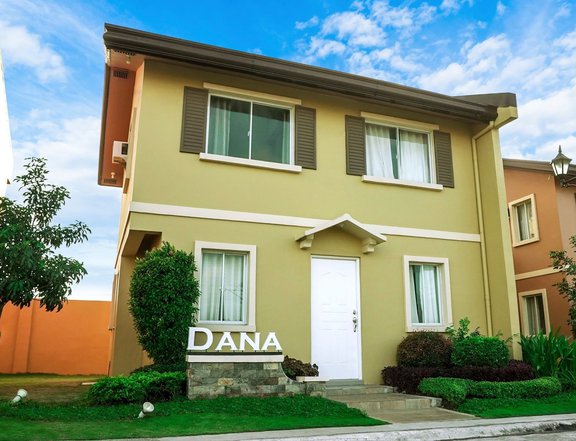 4-bedroom Single Attached House For Sale in Santo Tomas Batangas