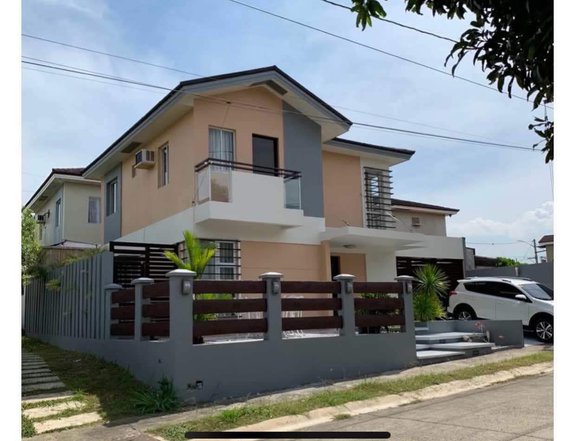 4-bedroom House For Sale in Ridgeview Estate Nuvali