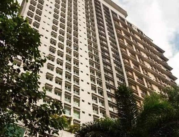 Condo near in BGC Taguig 3-BR 58 sqm with balcony 28K Monthly NO DO