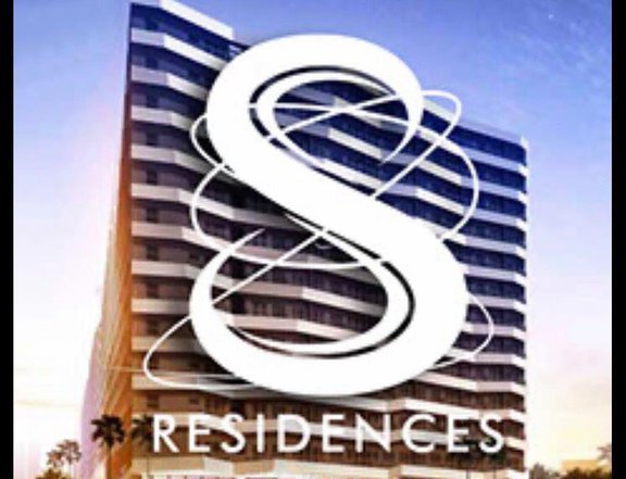 Family Suite w/ Balcony for Sale in S Residences Pasay City