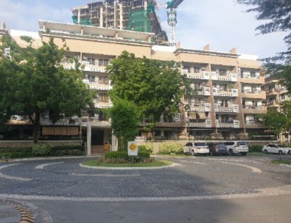 Foreclosed 75.00 sqm 1-bedroom Residential Condo For Sale in Taguig