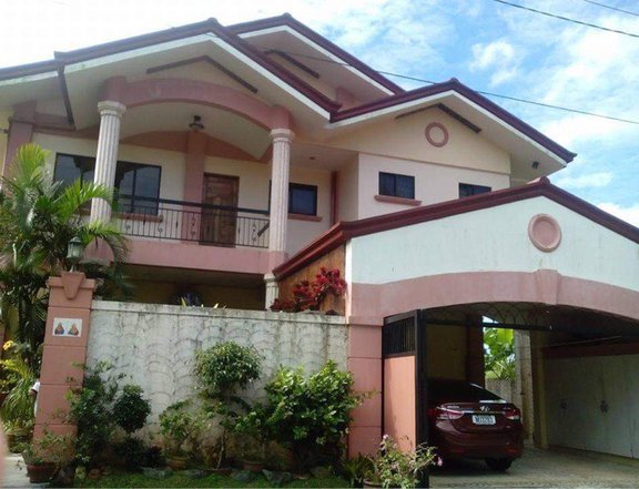 Gated Subdivision House and Lot for Sale in Tagaytay