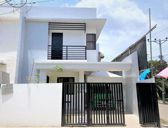 Pre-Selling/RFO 4-bedroom Duplex House For Sale in MInglanilla, Cebu