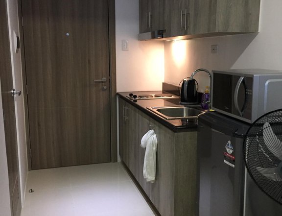 1 Bedroom Unit with Balcony for Rent in Fame Residences Mandaluyong