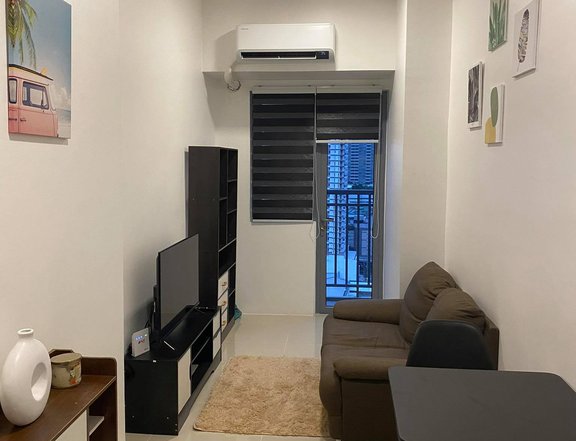 Fame Residences 1 Bedroom Unit with Balcony for Rent