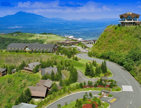 Tagaytay Highlands Lot and Condominium for sale