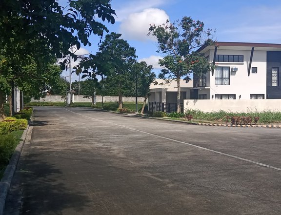 THE SONOMA EXCLUSIVE LOT FOR SALE IN NUVALI STA ROSA LAGUNA