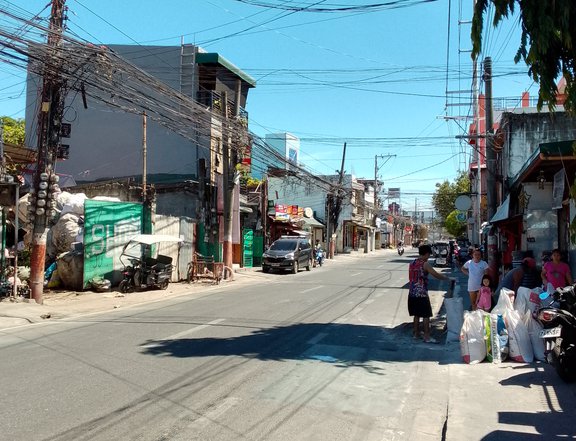 Commercial property for sale,with house,warehouse  1,500sqm. 70M in Taguig City 09759663299