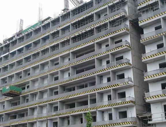 Exclusive 26.50 sqm Studio  Inside a Gated and RFID-Secured Mid-Rise Tower