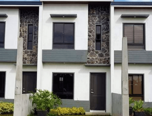 Townhouse thru Pag ibig financing  only