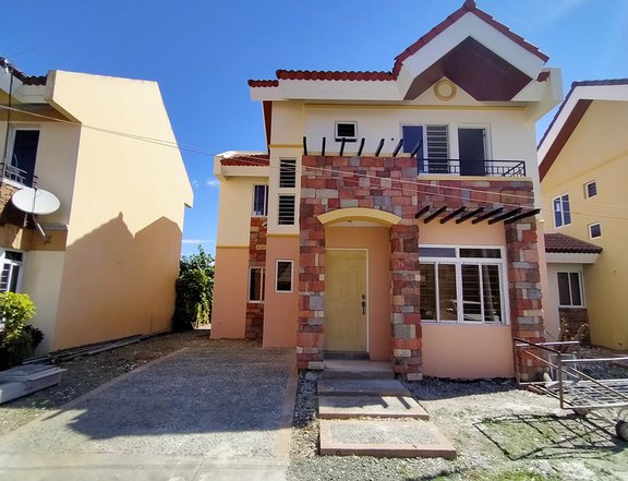 Reopen 4 Bedroom Single Attached House For Sale in Bacoor Cavite