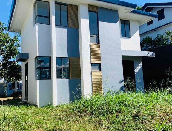 3-bedroom Single Attached House For Sale in Parkway Settings Nuvali