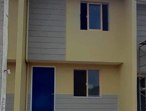 Pre-selling 2-bedroom Townhouse  thru Bank/Pag-IBIG in Bacolor
