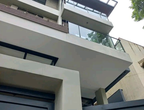 4-bedroom Duplex / Twin House For Sale in Cubao Quezon City / QC Metro Manila