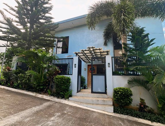 Affordable 2-Storey Corner Vacation House for Sale in Tagaytay City near Breakfast at Antonio's