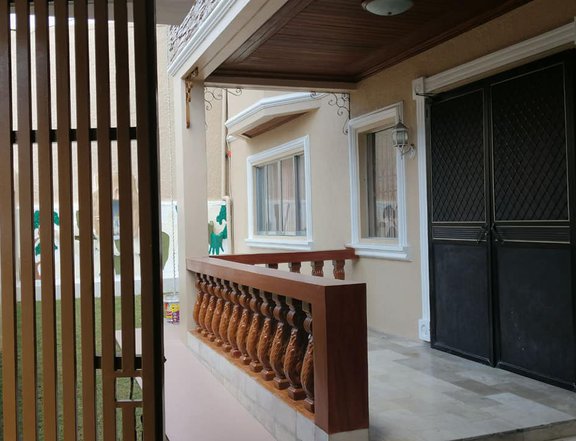 House and Lot For Sale in BF HomesParanaque
