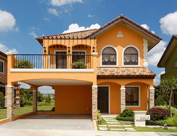 4 Bedrooms House and Lot Near Metro Manila