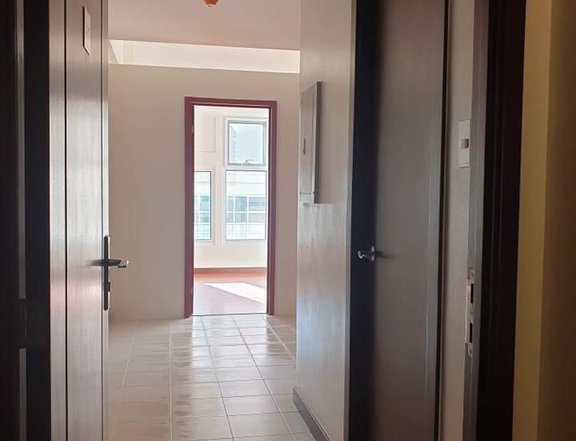 Prime Location Living: Ready for Occupancy Condo in Makati's