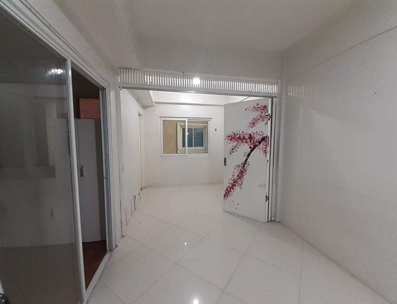 1 Bedroom with Balcony for Rent and Sale in Tres Palmas Taguig City