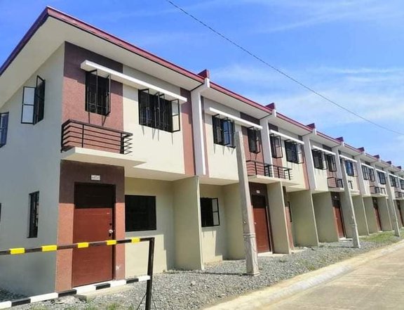 AFFORDABLE TOWNHOUSE INVESTMENT IN RIZAL