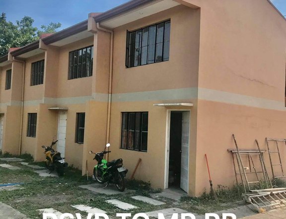 7833 Monthly Fast selling Hulugang House and Lot  in Morong Rizal
