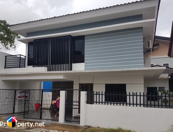 4-bedroom Single Attached House For Sale in Mactan Lapu-Lapu Cebu