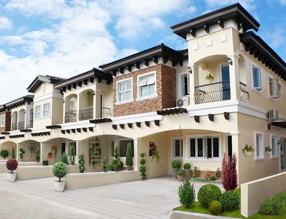 ALABANG TOWNHOUSE AVAILABLE FOR NON FILIPINO