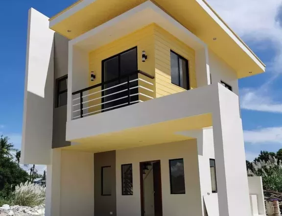 Pasalo 3-bedroom Townhouse in Lapu Lapu Cebu with Big Savings