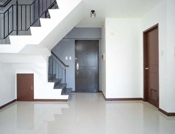 2 Bedroom Unit for Sale in Gateway Garden Heights, Mandaluyong City!