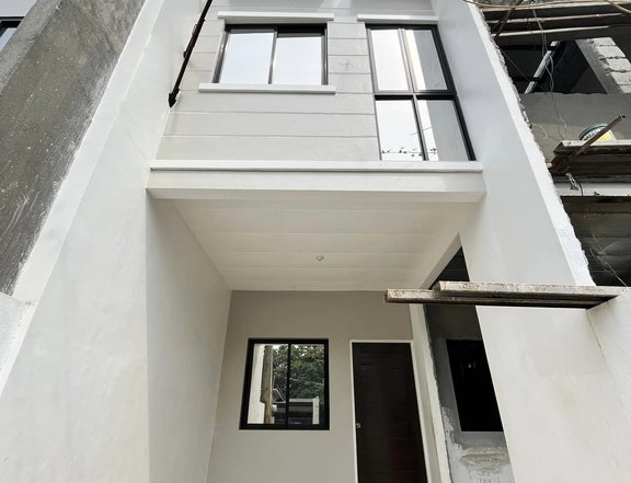 nr Quezon City and Marikina City FLOOD FREE 3 Bedroom  Townhouse for sale in San Mateo, Rizal