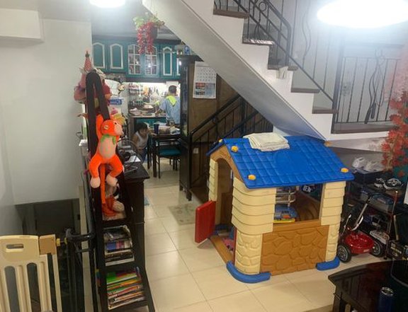 3 Bedroom Townhouse for Sale in Maginhawa Quezon City