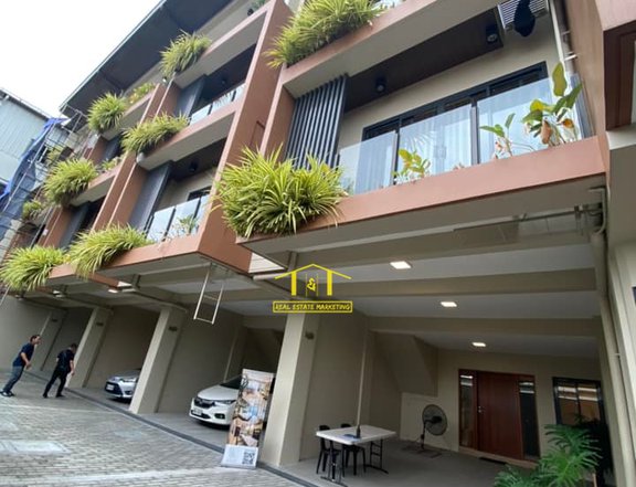 FOUR STOREY AND MODERN TOWNHOUSE FOR SALE IN CUBAO QUEZON CITY