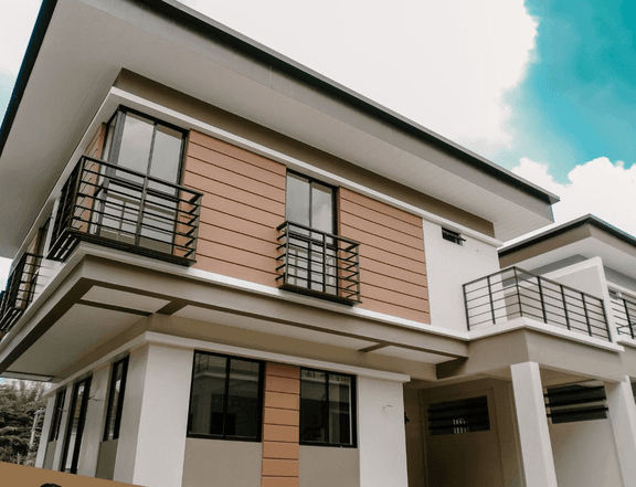 AMARANTH - 4-Bedroom Single Attached House For Sale in Lipa Batangas