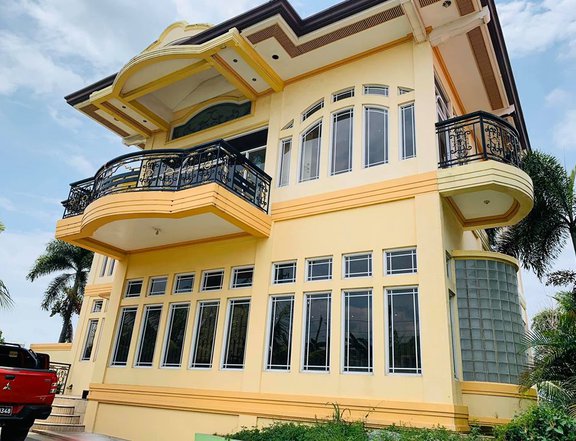 Foreclosed 5-bedroom Single Detached House For Sale in San Pascual