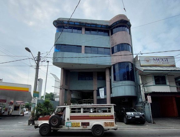 For Sale Commercial Building in Mandaluyong City