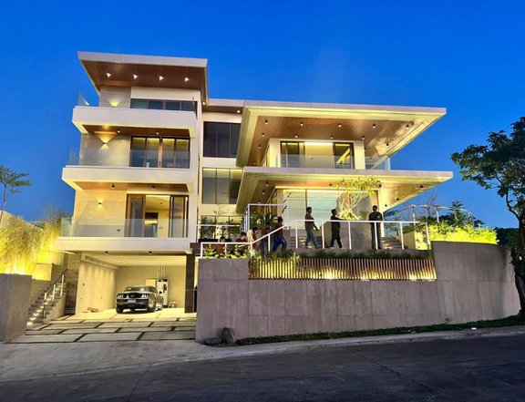 BRAND NEW MODERN HOUSE AND LOT FOR SALE IN CALAMBA, LAGUBA