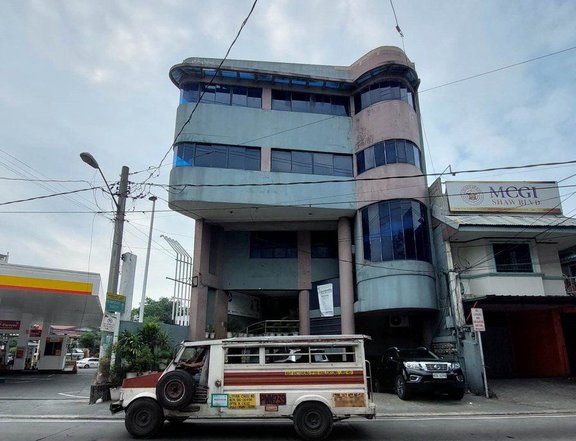 4 Storey Commercial Building for Sale in Mandaluyong City