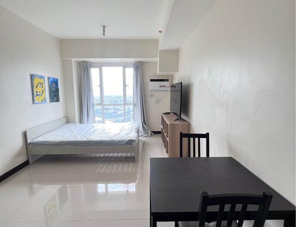 For Rent Studio @ Axis Residences Mandaluyong