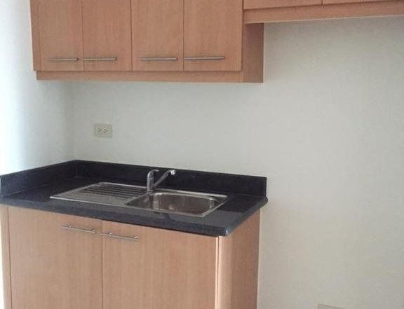 FORECLOSED 29SQM 1BEDROOM CONDO UNIT IN MAKATI CITY - THE ORIENTAL GARDENS MAKATI