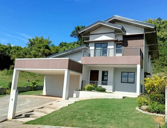RFO 5-bedroom Single Detached House For Sale in Antipolo Rizal